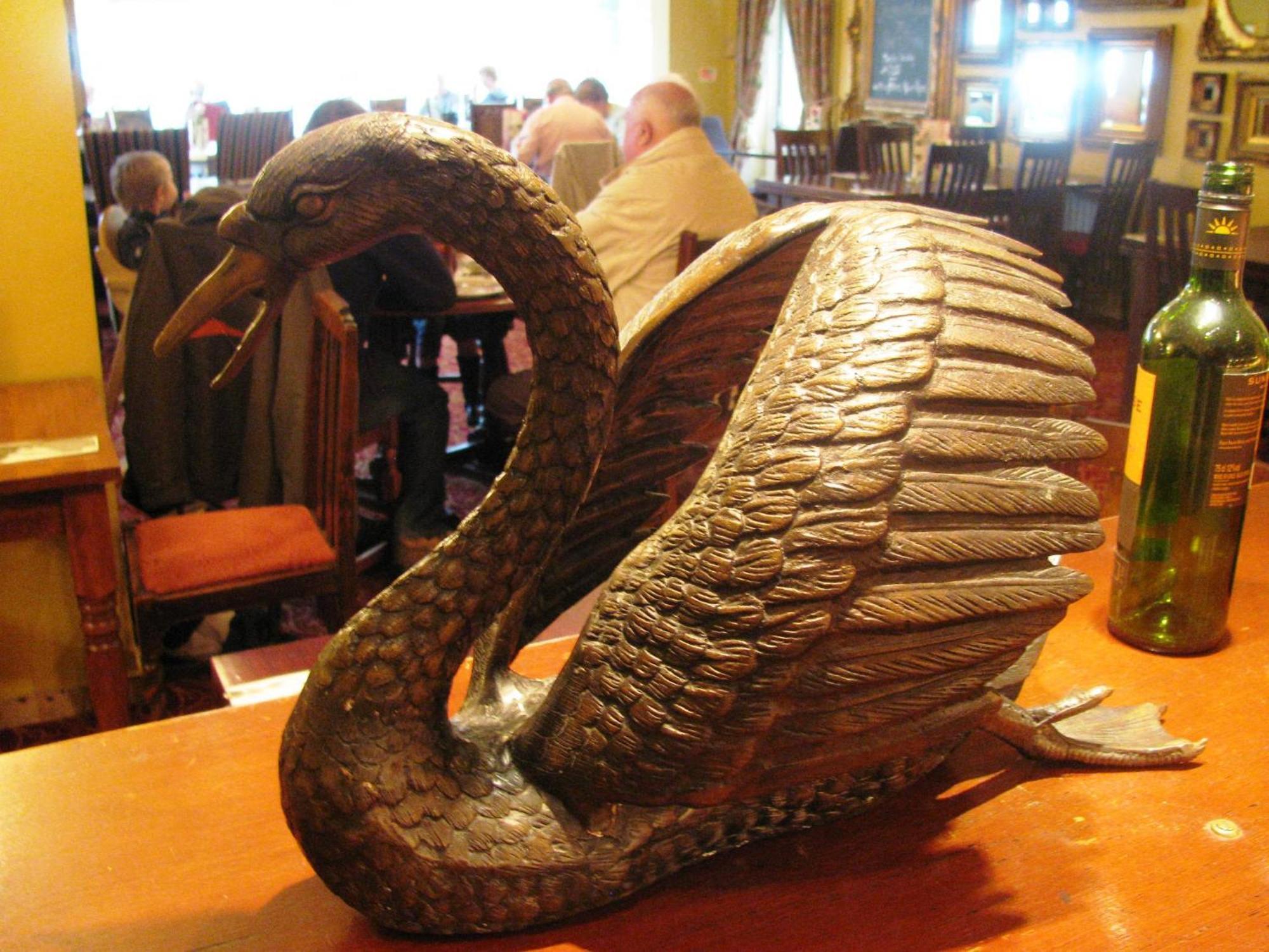 Swan At Forton Newport  Dış mekan fotoğraf